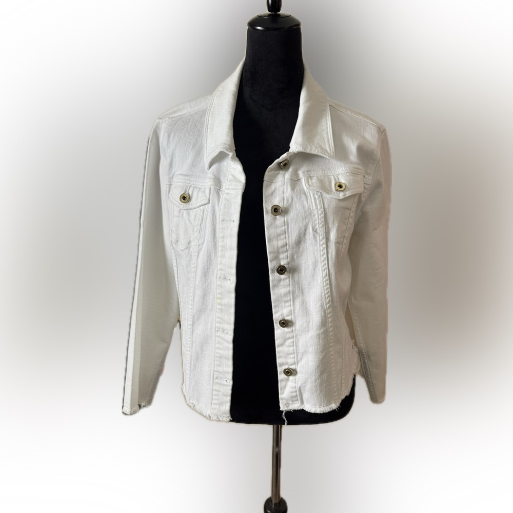 Hilifger Jeans white denim jacket, button down front and raw hem. Junior size XL